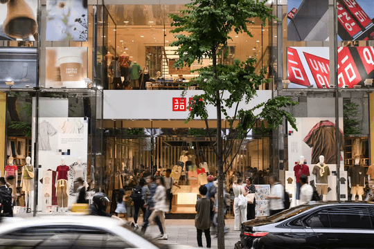 Lần đầu tiên trong lịch sử, công ty mẹ Uniqlo sắp vượt H&M 