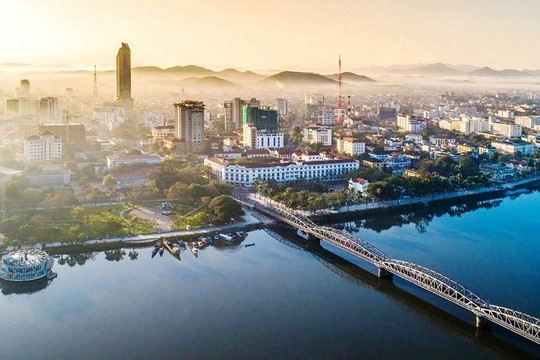 Một thành phố Việt Nam góp mặt cùng Bắc Kinh, Seoul trong đề cử "Oscar du lịch": Hút mạnh khách Pháp, Mỹ, nửa năm thu hơn 10.300 tỷ đồng