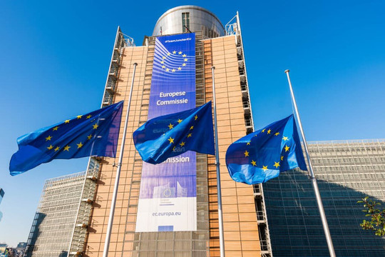 Ủy ban EU đầu tư 1,5 tỷ Euro vào ngành công nghiệp pin, lần đầu áp dụng cơ chế cho vay không lãi suất 

