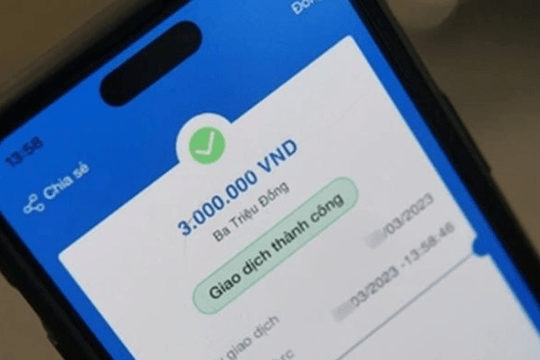 Tài khoản ngân hàng liên tiếp nhận 3.000.000, 4.000.000 đồng cùng 1 ngày nhưng không rõ người gửi, Bùi Thị Nhiên lập tức báo công an