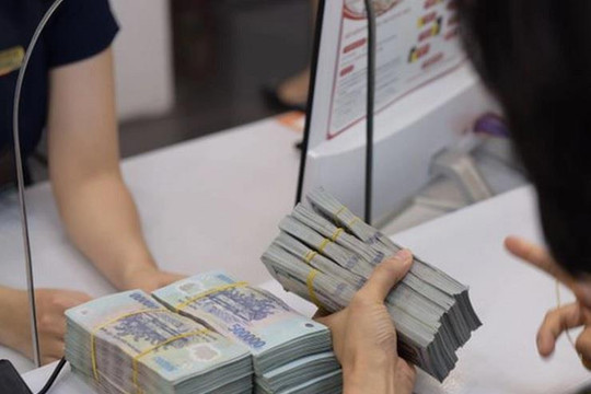 Ngân hàng đầu tiên công bố tăng lãi suất tiết kiệm kể từ đầu tháng 7