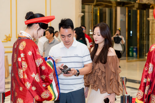 Mở bán được 5 ngày, 1 dịch vụ của tập đoàn Vingroup liên tục ‘cháy vé’