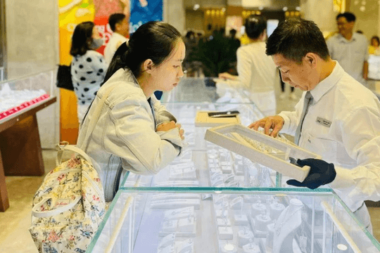 Không phải Hong Kong, đây mới là nơi Việt Nam nhập khẩu lượng lớn kim cương