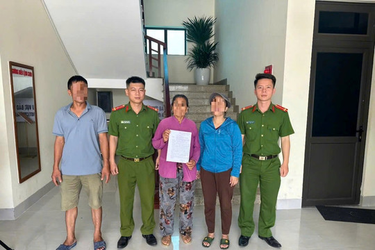 Người phụ nữ 74 tuổi đến ngân hàng làm thủ tục chuyển 250 triệu đồng, giao dịch viên lập tức báo công an
