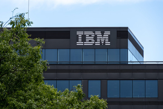Mất 68 tỷ USD sau một đêm, IBM vừa trải qua ngày đen tối nhất trong lịch sử 115 năm