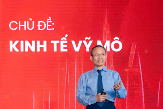 TS. Cấn Văn Lực đưa ra nhận định đặc biệt quan trọng cho BĐS, khác xa với ý kiến của nhiều người... ông lưu ý sắp tới có một nhóm doanh nghiệp sẽ phải rời bỏ thị trường