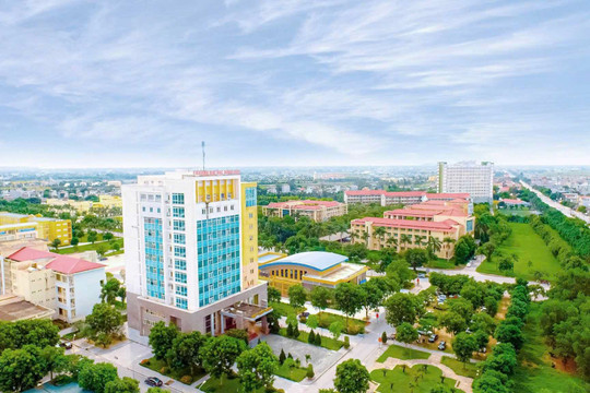 Việt Nam vừa sáp nhập 2 trường đại học, tạo ra cơ sở giáo dục có hơn 19.500 sinh viên, sở hữu 58 Phó Giáo sư, 318 Tiến sĩ và 350 thạc sĩ