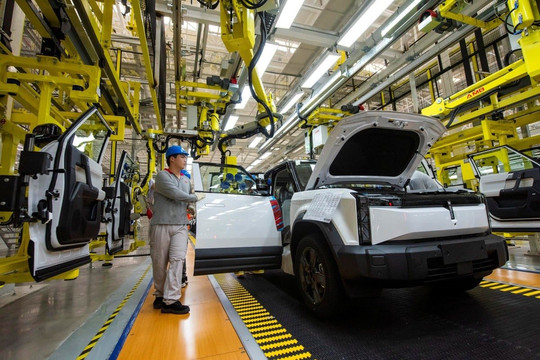 63,1% người mua ô tô Trung Quốc vẫn chọn xe điện dù thị trường tháng 7 hạ nhiệt 