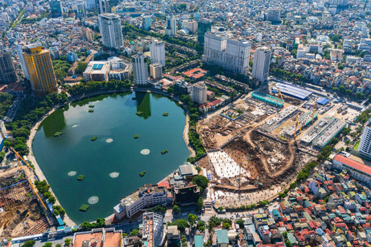 Diễn biến hiếm gặp trên thị trường nhà, đất: Lần đầu tiên, giá rao bán đồng loạt giảm, biệt thự, nhà riêng giảm mạnh nhất