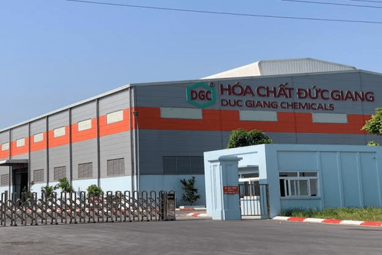 Hóa chất Đức Giang lùi tiến độ siêu dự án 12.000 tỷ, lý do là gì?