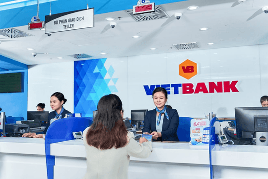 Chủ tịch Tập đoàn Hoa Lâm - bà Trần Thị Lâm đăng ký mua 22 triệu cổ phiếu VBB