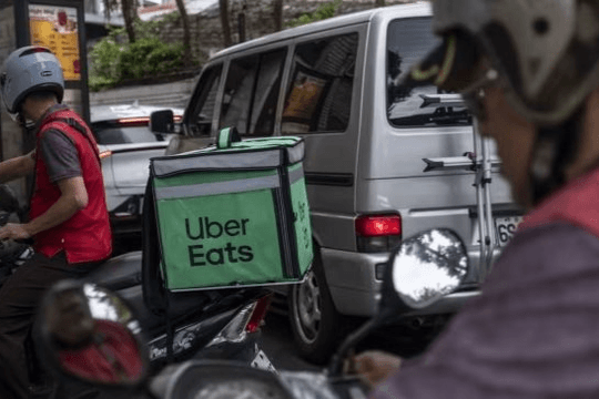 Một công ty giao đồ ăn sắp bán mình cho Uber, định giá ở mức 14,5 tỷ USD