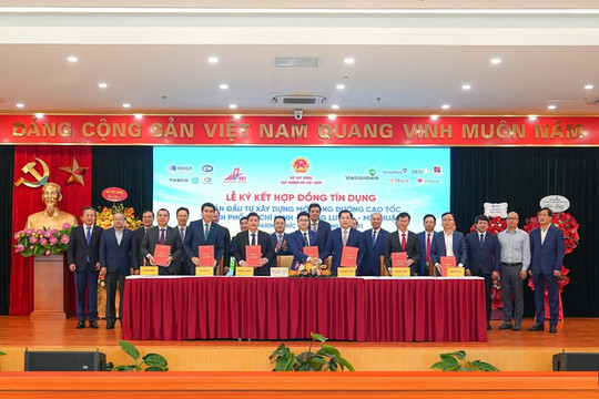 Vietcombank, Vietinbank, BIDV, Agribank, VPBank, TPBank rót hơn 27.000 tỷ cho vay dự án do Tập đoàn Đèo Cả, Tasco, CII làm chủ đầu tư