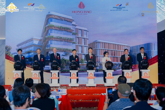 Lần đầu tiên ông lớn ngành giáo dục bắt tay với Phú Mỹ Hưng trong quá trình Bắc tiến tại khu đô thị 1,1 tỷ USD 