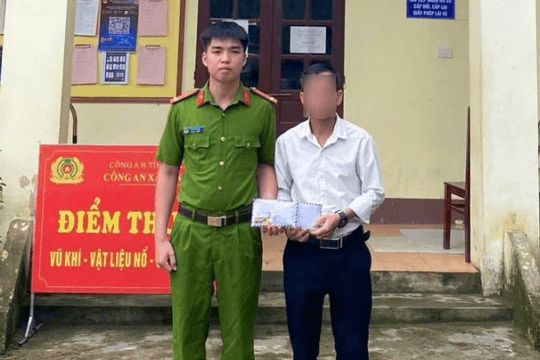 Sau khi chuyển khoản thành công 250.000.000 đồng, người phụ nữ SN 1983 kiểm tra tài khoản rồi vội báo công an