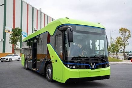 Vingroup có thông báo đặc biệt liên quan đến tuyến buýt 0 đồng từ Hà Nội đến siêu dự án 18 tỷ USD 