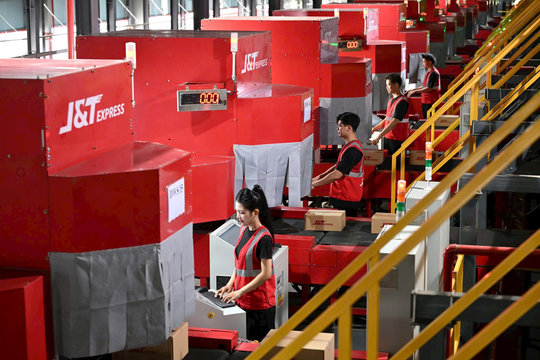 Xu hướng e-logistics Việt Nam: 'Khi dịch vụ chuyển phát trở thành một phần tất yếu của đời sống'