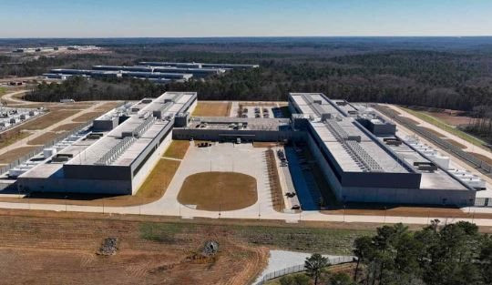 1.650 tỷ USD: Khoản nợ ẩn khổng lồ khiến Thung lung Silicon choáng váng, Meta, Microsoft ồ ạt phát hành cổ phiếu, trái phiếu để sống sót