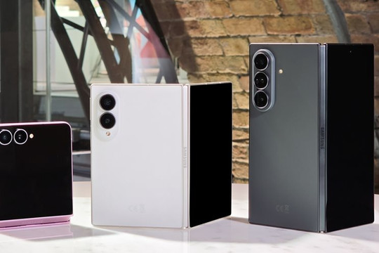 6 thiết bị mới tại Galaxy Unpacked 2026 cho thấy smartphone đang trở thành "máy AI bỏ túi"

