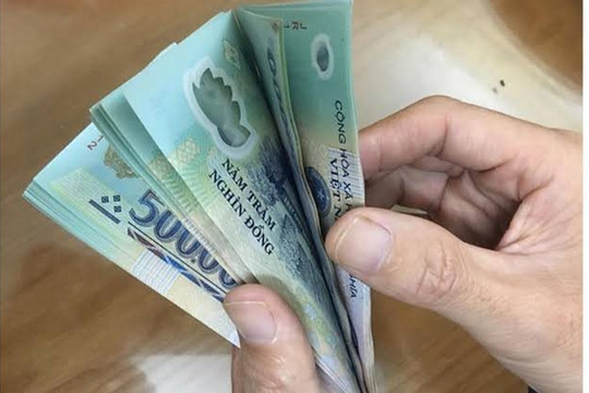 Tài khoản đột ngột nhận được 50.000.000 đồng không rõ người chuyển, Nguyễn Thị Kim Tuyến SN1991 lập tức báo công an điều tra