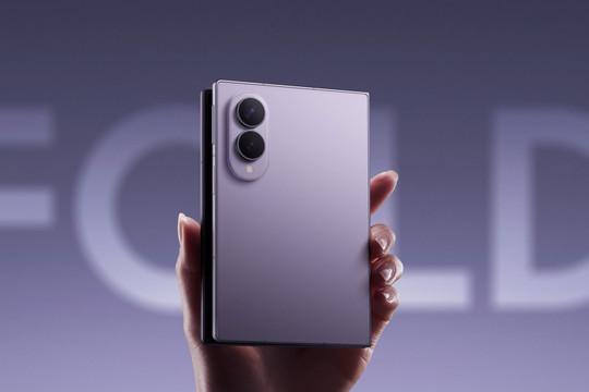 Samsung bán Galaxy Z Fold8 ở Hàn Quốc rẻ hơn gần 50%: Chiến lược lạ giữa lúc giá chip leo thang và cuộc đua với Apple bước vào giai đoạn quyết định