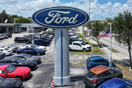 Cú bắt tay chấn động: Ford "trao quyền" tay lái cho Apple, định hình lại tương lai xe điện với giá chỉ từ 30.000 USD 