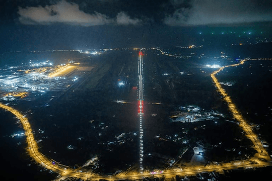 Điều chưa từng có vừa diễn ra tại Phú Quốc: Đường băng dài 3.300m hoàn thành trong 8 tháng, chuyên gia hàng không cũng phải kinh ngạc