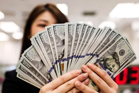 Giá USD ngân hàng vượt 26.500 đồng, tiến sát đỉnh lịch sử