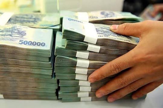 Có 2 tỷ gửi ngân hàng, mỗi tháng bạn nhận được bao nhiêu tiền lãi?