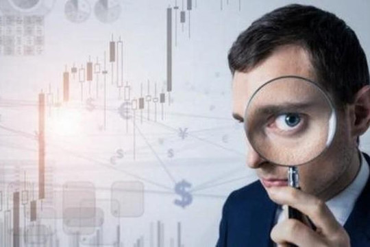 VN-Index có thể còn nhịp "rũ bỏ" trước khi hướng lên 1.800 điểm, nhiều cổ phiếu về vùng định giá hiếm thấy với P/E chỉ 4-8 lần