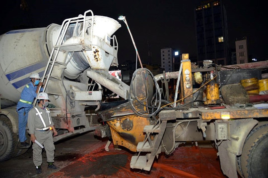 Phát hiện hơn 100 xe tải trộn bê tông từng đổ 1.200 m³ xuyên đêm, công trình ngầm dài 236 m, sâu 32 m lộ diện