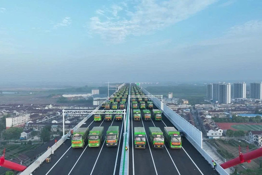 Công nghệ thử tải cầu dây văng hai tầng 