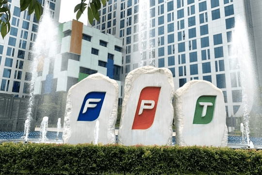 Sếp FPT nói gì về đột phá máy quang khắc DUV từ Trung Quốc?