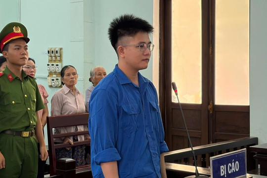 Thua lỗ tiền ảo, một bác sĩ đi trộm vàng và nhận án 11 năm tù