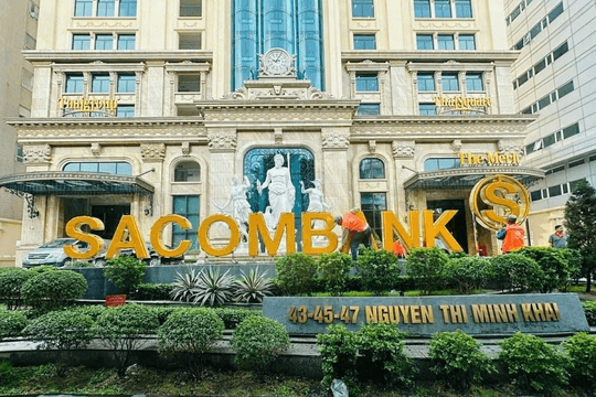 Hai Phó Tổng Giám đốc của Sacombank thôi việc