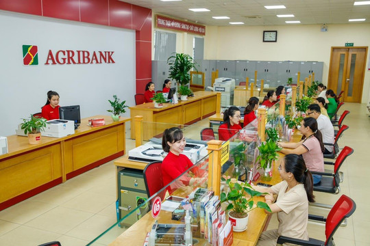 Lãi suất ngân hàng Agribank mới nhất tháng 8/2026: Mức cao nhất là bao nhiêu?