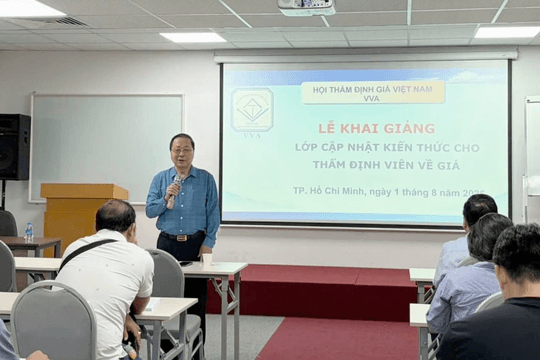 Hội Thẩm định giá Việt Nam khai giảng lớp cập nhật kiến thức CN2026.11 tại TP HCM