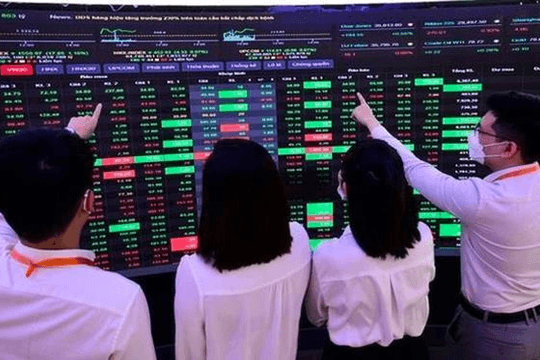 Hàng tỷ USD chờ đổ vào chứng khoán Việt Nam, loạt cổ phiếu được dự báo hút tiền mạnh 