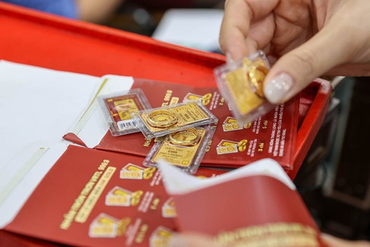 Chiều ngày 6/8, giá vàng miếng, vàng nhẫn tại SJC, Bảo Tín Mạnh Hải, DOJI, Phú Quý,... quay đầu giảm