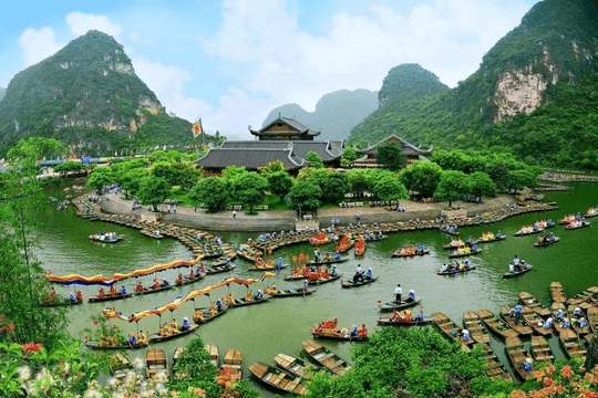 Việt Nam có 1 vùng đất sở hữu Di sản Thế giới đầu tiên của Đông Nam Á vừa được "Oscar của ngành du lịch" đề cử, là nơi tỷ phú Xuân Trường đầu tư KDL tâm linh 12.000 ha