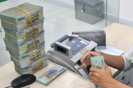 Lãi suất ngân hàng 7/8 tại Agribank, Vietcombank, BIDV, VietinBank, MB, Sacombank, HDBank,...