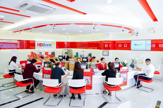 Lãi suất ngân hàng HDBank mới nhất tháng 8/2026: Gửi kỳ hạn nào có lãi suất cao nhất?