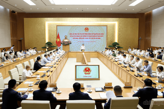 Phó Thủ tướng chủ trì họp gỡ khó tín dụng: Giải “cơn khát” vốn cho doanh nghiệp nhỏ và vừa