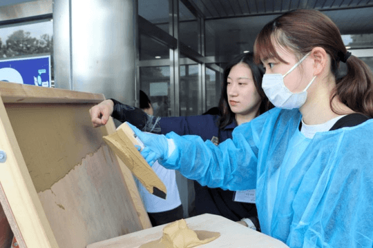 Trả lương thợ trát vữa gần 80 triệu đồng/tháng vẫn thiếu người làm, giám đốc vào tận trường đại học chiêu mộ