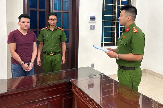Lừa "chạy" thủ tục đất đai, một đối tượng bị khởi tố, bắt tạm giam