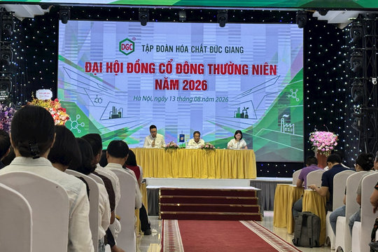Chủ tịch Hóa chất Đức Giang (DGC): Giá cổ phiếu đã xuống thấp hơn nhiều so với giá trị thực, mong cổ đông chia sẻ cùng với công ty