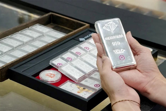 Giá bạc sáng ngày 14/8 tại Ancarat, Bảo Tín Mạnh Hải, DOJI, Sacombank