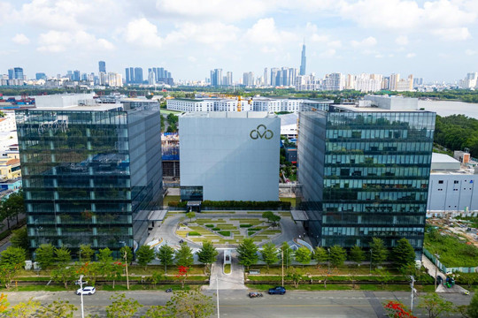 Việt Nam có 1 trường ĐH vừa mạnh tay chi 96 tỷ đồng học bổng,  sinh viên nhập học 2026 có thể nhận iPad/máy tính bảng miễn phí, định hướng trở thành “AI University” đầu tiên