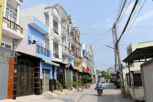 Công an phát thông báo tới tất cả người dân đang thuê phòng trọ
