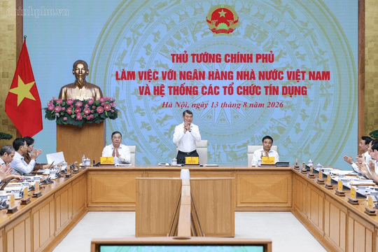 “Rủi ro từ bất động sản, trái phiếu doanh nghiệp và chất lượng tài sản cần tiếp tục được theo dõi, kiểm soát chặt”